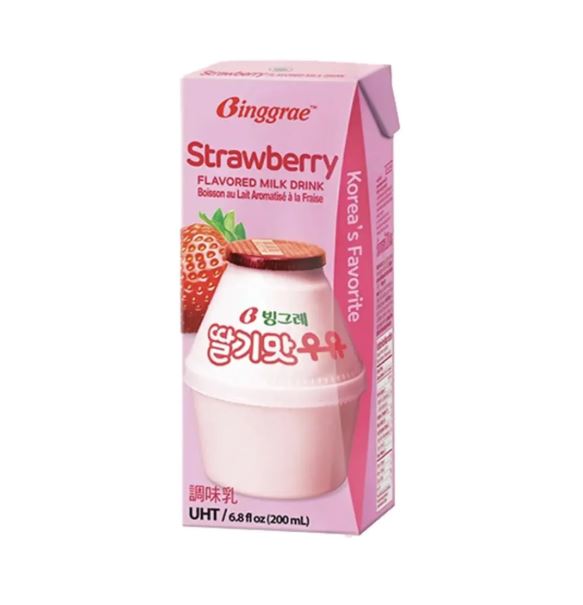 Binggrae Strawberry Flavored Milk Drink 200ml